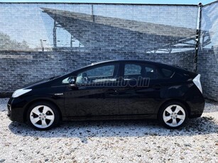 TOYOTA PRIUS 1.8 HSD Terra (Automata) RENDSZERESEN SZERVIZELT. 7 ÉVE 1 TULAJ. FACELIFT