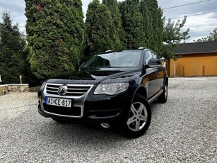 VOLKSWAGEN TOUAREG 3.0 V6 TDI Tiptronic ic FACELIFT - NEM LÉGRUGÓS - BŐR - NAVI - XENON - 3.5T HOROG