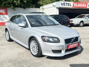 VOLVO C30 2.0 D Kinetic Xenon Félbőr 2zDigitklíma Multikormány Megkímélt