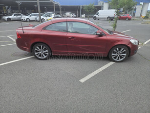 VOLVO C70 2.0 D [D3] Momentum