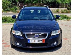 VOLVO V50 2.0 D [D4] Business Pro Geartronic BŐR-NAVI-RADAR-LED