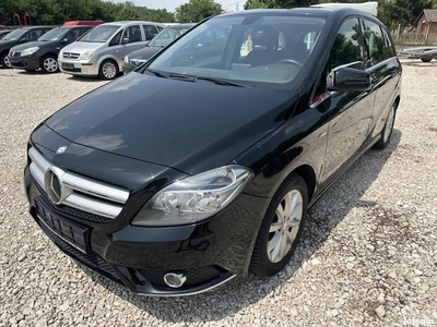 Mercedes-Benz B 180 CDI Blueefficiency Szép ÁLL...