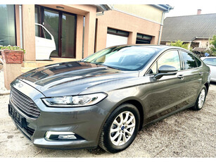 FORD MONDEO 2.0 TDCi Business Szervízkönyv LED Navi