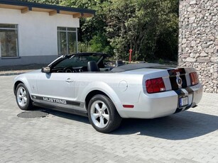 FORD MUSTANG Fastback 4.0 V6 (Automata)