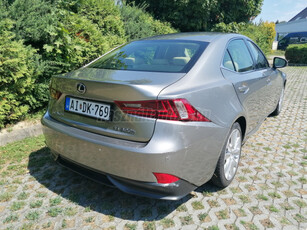 LEXUS IS 300h Comfort Leather&Navigation (Automata)