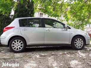 Nissan Tiida 1.6 16V Vezetett 141.000.-km szervizkönyv kitűnő állapot