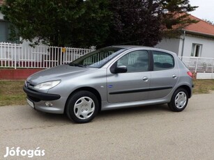 Peugeot 206 1.1 Tényleg szép,kitűnő állapotban,Klímás