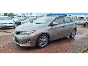 TOYOTA AURIS 1.8 HSD Sol Navi (Automata) Hybrid..Xenon.Tempomat.Digit Klíma.Kamera.Ülésfűtés