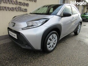 Toyota Aygo X 1.0 VVT-i Comfort Business 4 Ezer...