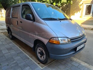 TOYOTA HI-ACE Hiace 2.4 TD 4x4 Panel Van