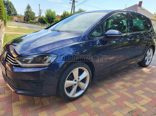 VOLKSWAGEN GOLF SPORTSVAN 2.0 TDI Highline