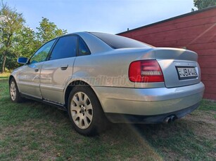 AUDI A4 1.8 T quattro