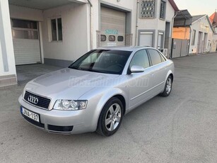 AUDI A4 2.0 Végig vezetett szervizkönyves!