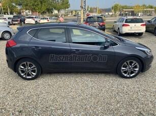 KIA CEE'D 1.6 CRDI Limitált Prémium Xenon. beparkolós. nagypanoráma. digitkijelző