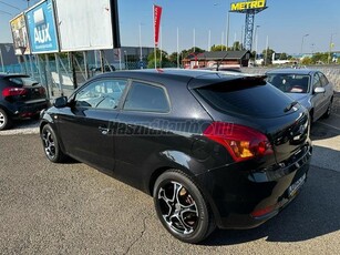 KIA PRO CEE'D 1.4 EX 88.000 km!! Sérülésmentes!! Vezetett szervizkönyv!!