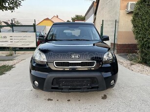 KIA SOUL 1.6 LX / 2. tulajdonostól / Vezetett szervizkönyv / Gyári sötétítés /