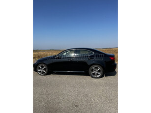 LEXUS IS 220d Sport