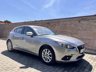 MAZDA 3 1.5 Attraction