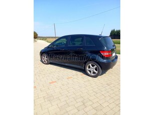 MERCEDES-BENZ B 180 CDI