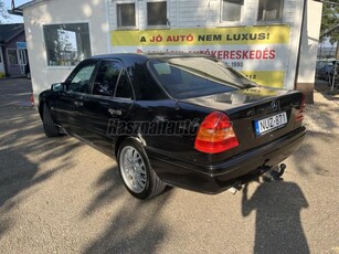 MERCEDES-BENZ C 180 Classic ITT és MOST AKCIÓ!!! VONÓHOROG/KLIMA/ELEKTROMOS ABLAK/ELEKTOROMS TÜKÖR