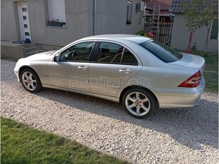 MERCEDES-BENZ C-OSZTÁLY C 200 Kompressor Avantgarde