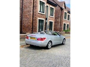 MERCEDES-BENZ E 220 CDI BlueEFFICIENCY Avantgarde 7G-TRONIC