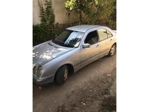 MERCEDES-BENZ E 270 CDI Classic