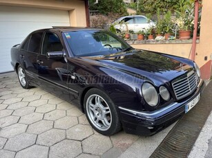 MERCEDES-BENZ E 300 TD Avantgarde (Automata) 100%-ban rozsdamentes állapot! Rengeteg extra! Avantgarde!