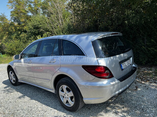 MERCEDES-BENZ R 320 CDI 4Matic (Automata) (6 személyes )