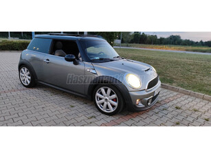 MINI MINI COOPER S 1.6 Fullextra(tető.tempomat.bőr..)