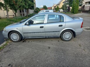 OPEL ASTRA 1.2 16V Viva