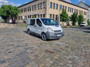 OPEL VIVARO 1.9 DI L1H1 CDTI 6 fős személyautó