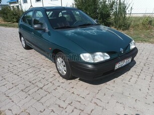 RENAULT MEGANE 1.4 Comfort