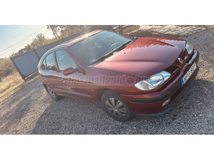 RENAULT MEGANE 1.6 RT