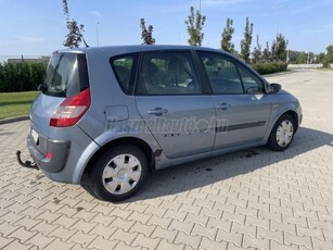 RENAULT SCENIC Grand Scénic 1.5 dCi Authentique Plus