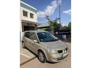 RENAULT SCENIC Scénic 1.5 dCi Privilege