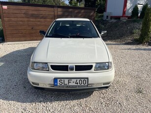 SEAT CORDOBA 1.8i GLX (Automata) 2.Tulajdonos! Gyári állapot! Gyüjtői darab! 2db gyárikulcs!