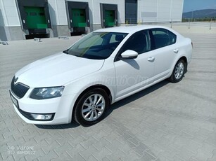 SKODA OCTAVIA 1.6 CR TDI Elegance Magánszemély