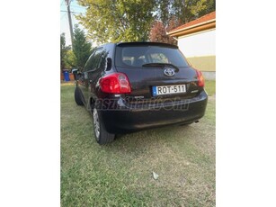 TOYOTA AURIS 1.4 Luna