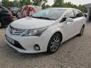 TOYOTA AVENSIS Wagon 2.2 DCAT Executive (Automata)