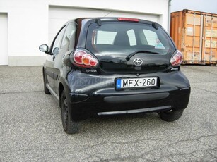 TOYOTA AYGO 1.0 FRISS MŰSZAKIVAL