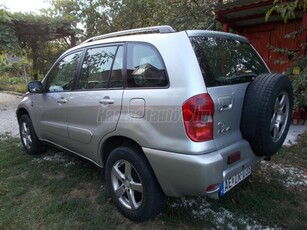 TOYOTA RAV 4 2.0 D-4 D 4X4 Rozsdamentes. Megbízható