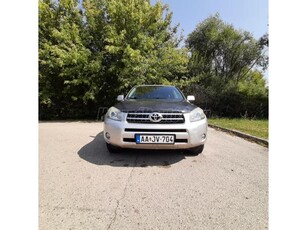 TOYOTA RAV 4 Rav4 2.2 D-4D X