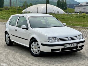 VOLKSWAGEN GOLF IV 1.6 25 év