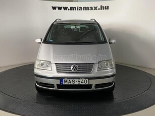 VOLKSWAGEN SHARAN 2.0 PD TDI Comfortline 7 személyes. rendszeresen karbantartott