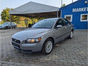 VOLVO S40 1.6 D Kinetic Végig vezetett szervizkönyv/ Első tulaj