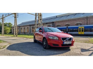 VOLVO V50 1.6