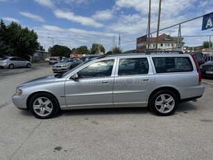 VOLVO V70 2.4 D Summum (Automata) (SZÉP ÁLLAPOT-SZERVIZELT-MŰKÖDŐKLIMA)