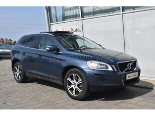 VOLVO XC60 2.4 D [D5] R-Design