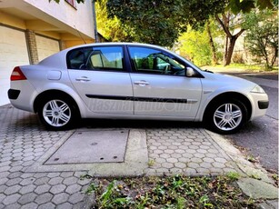 RENAULT MEGANE Limousine 1.6 Privilege /1.magyar tulaj/friss vizsga/kulcsnélküli/digitklíma/félbőr/computer/alufelni